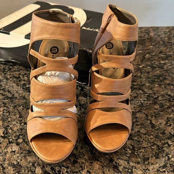 Michael Antonio river heeled open toe bootie NIB 9 - Picture 3 of 13